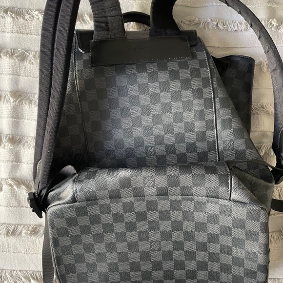 Louis Vuitton utility backpack - Picture 3 of 5